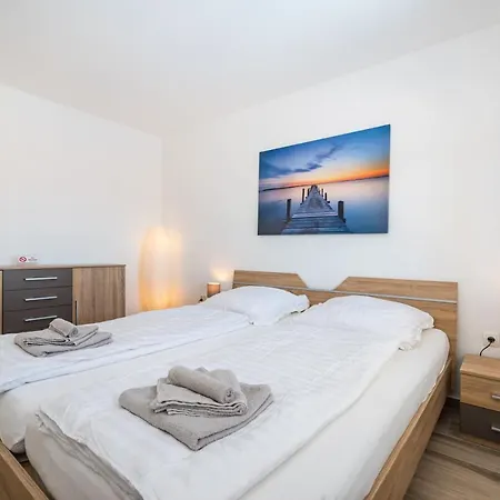 Inselglueck Auf Ugljan - Zadar Nyaraló *